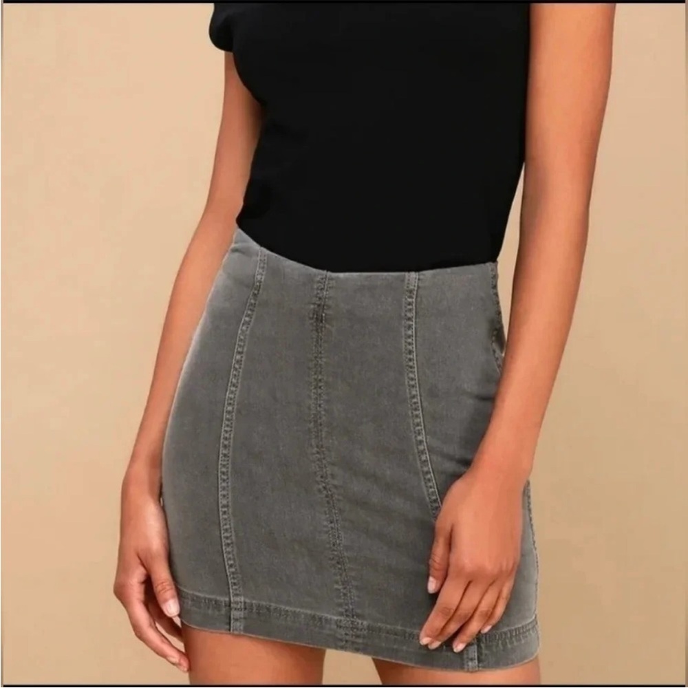 FREE PEOPLE Womens Size 2 Modern Femme Gray Denim Zip Up Stretch‎ Mini Skirt